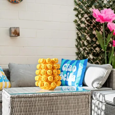 Design, Urban Luxury Und Terrasse Am Salonwald